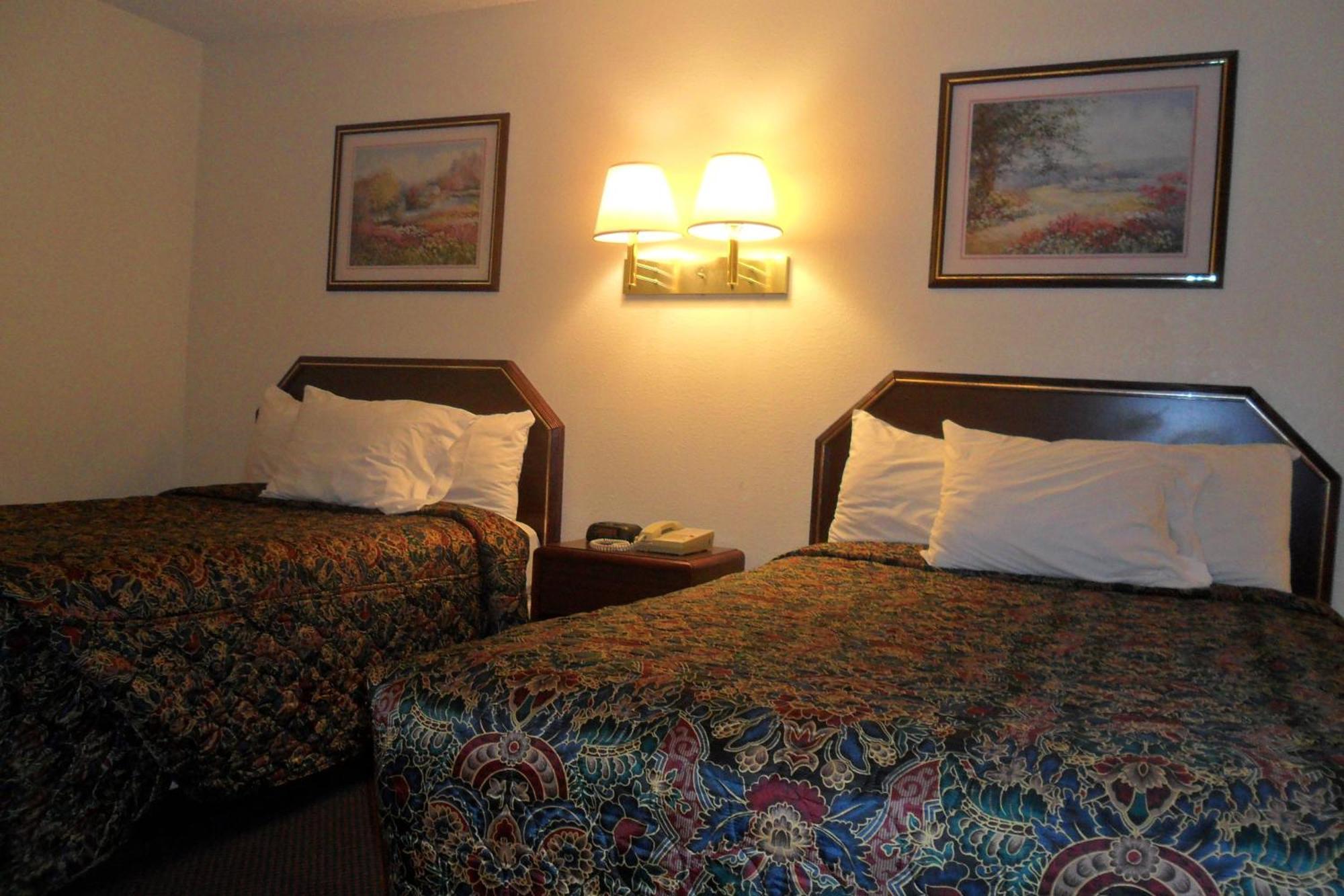 Luxury Inn & Suites Selma Rom bilde